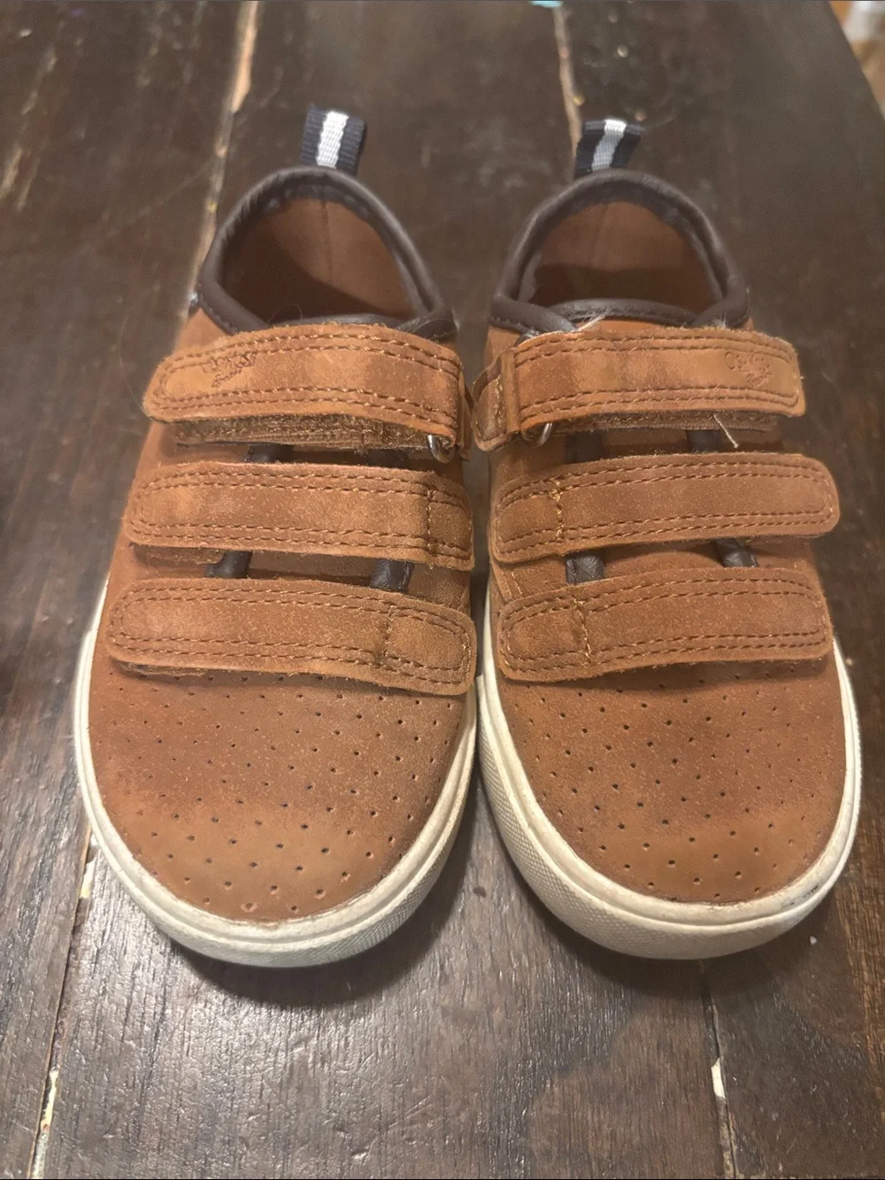 OshKosh Bgosh casual suede